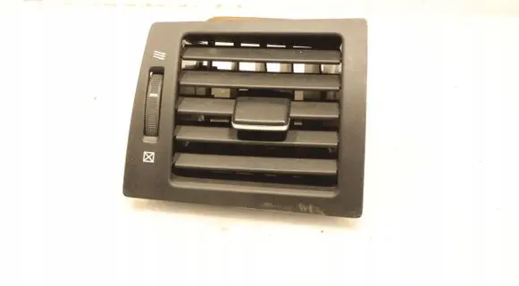 Toyota Avensis T270 Dashboard side air vent grill/cover trim 55060-05140