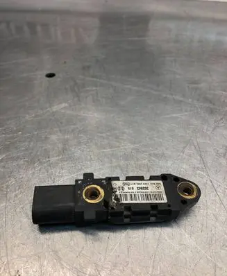 Mercedes-Benz E W211 Airbag deployment crash/impact sensor 0028201326 303943015
