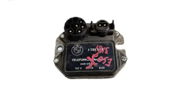 BMW 3 E30 Ignition amplifier control unit 1705608