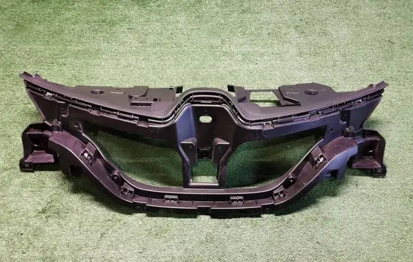 Renault Captur II Front bumper upper radiator grill 620365678RDANEK 620365678R