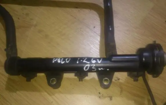 Volkswagen Polo Fuel main line pipe 06a133035