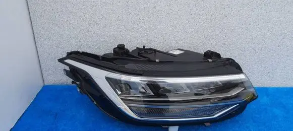 Volkswagen Tiguan Headlight/headlamp 5NB941036G