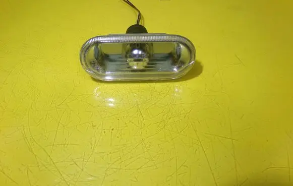 Volkswagen Polo III 6N 6N2 6NF Front fender indicator light 1J0949117