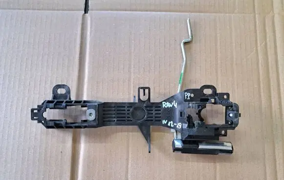 Toyota RAV 4 (XA50) Front door handle cover 
