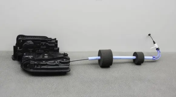 BMW X3 G01 Coupe door lock (next to the handle) 9492091