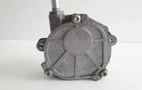 Mercedes-Benz C W204 Vacuum pump A2712301665