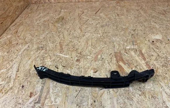 Front bumper mounting bracket