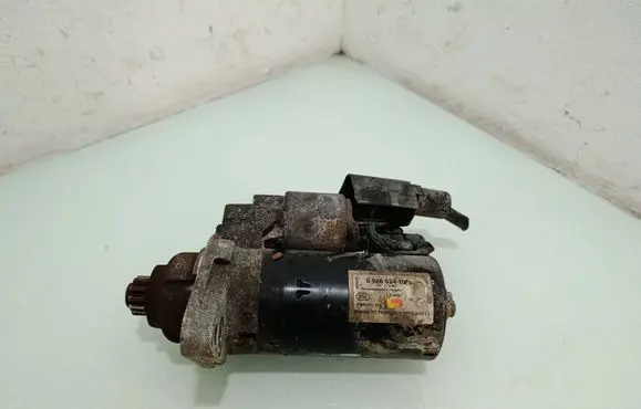 Volkswagen Caddy Starter motor 0986024100 0363A1254