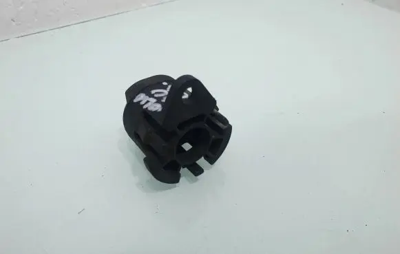 Volvo C30 Radiator mount bracket 30639749