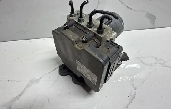 Audi S5 F5 ABS Pump 8W0907379D