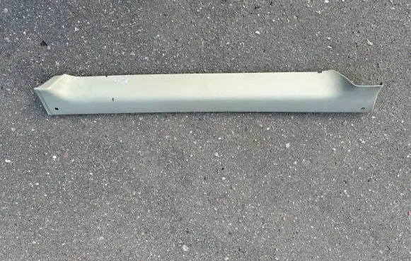Nissan Patrol Y61 Tailgate trim 90902VD201