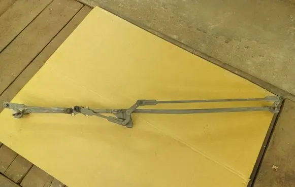 Citroen C4 I Front wiper linkage 
