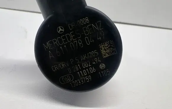 Mercedes-Benz E W211 Fuel pressure regulator A6110780449