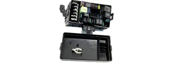 Audi Q3 F3 Fuse box set 5Q0907361C 39507 5Q0937132A