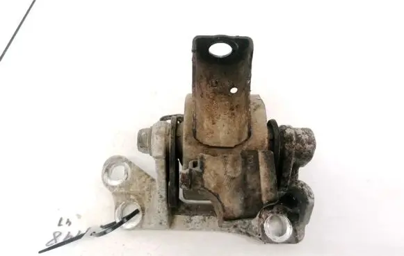 Honda FR-V Engine mount bracket
