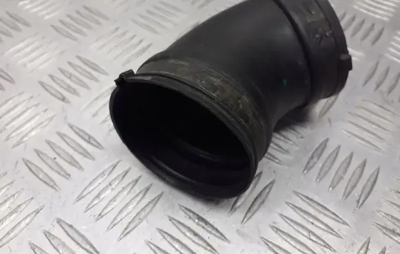 Opel Zafira B Air intake hose/pipe 315875880