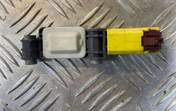 Audi A4 S4 B6 8E 8H Airbag deployment crash/impact sensor 8E0959651A 63729RB400882CE2T