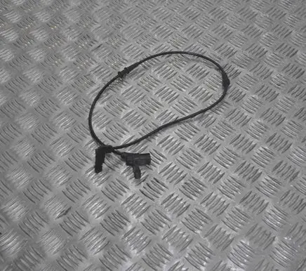 Mercedes-Benz CLS C218 X218 ABS brake wheel speed sensor A2125401605