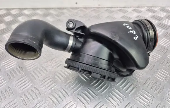 Mercedes-Benz E W213 Air intake duct part A6540901242 A6541400560