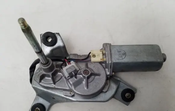 Mitsubishi Shogun Rear window wiper motor WM412091S