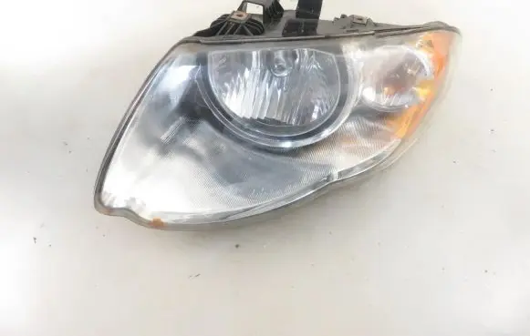 Chrysler Voyager Headlight/headlamp