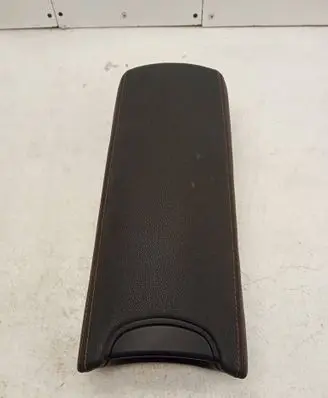Toyota Avensis T270 Armrest 