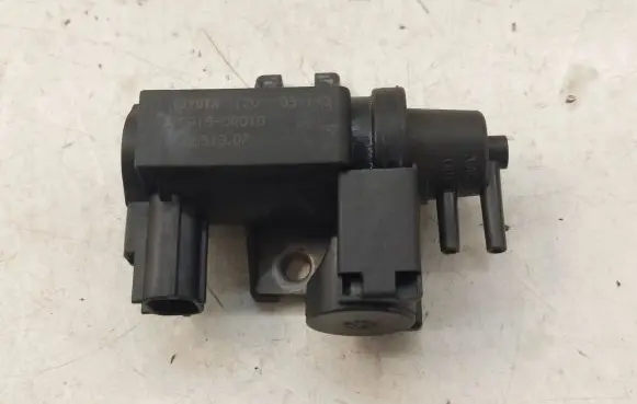 Toyota Corolla Verso AR10 Turbo solenoid valve 258190R010