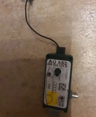 Audi A6 S6 C5 4B Antenna control unit Au552 11702501