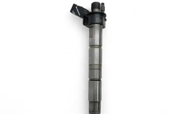 BMW 5 E60 E61 Fuel injector 0445116001 7797877