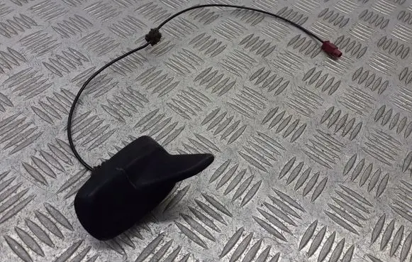 Audi A8 S8 D3 4E Aerial antenna filter 4E0035503M