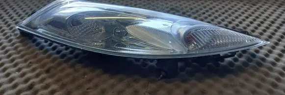 Nissan Juke I F15 Front indicator light E414492