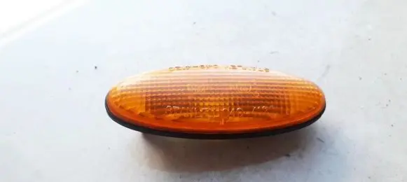 Mazda 323 Front fender indicator light 0464120 046-4120