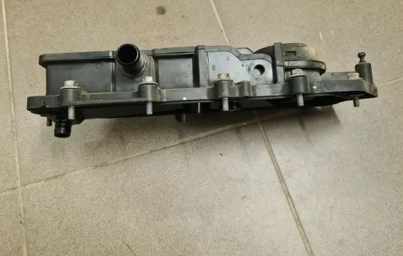 Iveco Daily 6th gen Rocker cam cover 504132147 70309077