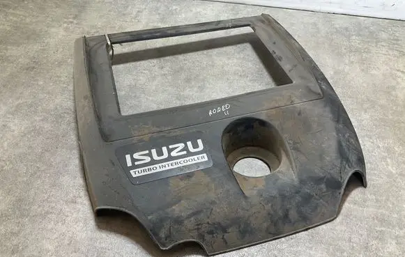 Isuzu D-Max Engine cover (trim) PA6M20G10
