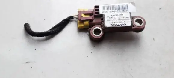 Volvo S40, V40 Airbag deployment crash/impact sensor E011350306 30613043A