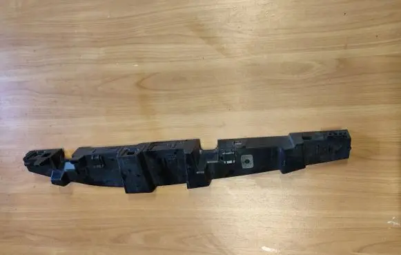 BMW i3 Fender mounting bracket 7299184 18951610