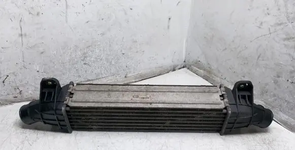 Ford Mondeo Mk III Intercooler radiator IA1481868963A IS7Q9L440AE