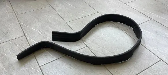 Mercedes-Benz E W212 Engine compartment rubber A2126280800