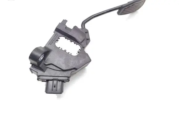 Toyota RAV 4 (XA40) Accelerator throttle pedal 78110-0W050
