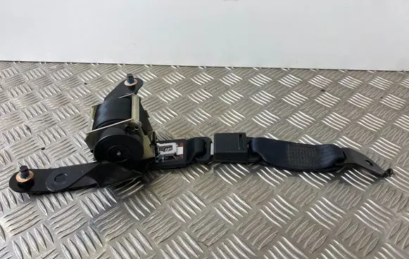Hyundai Tucson TL Middle seatbelt (rear) 89850D7000