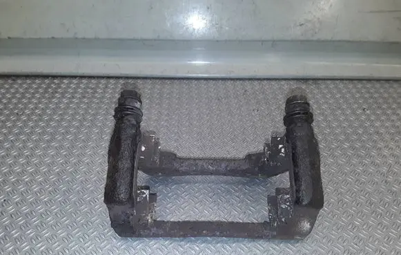 Renault Clio III Front Brake Caliper Pad/Carrier 