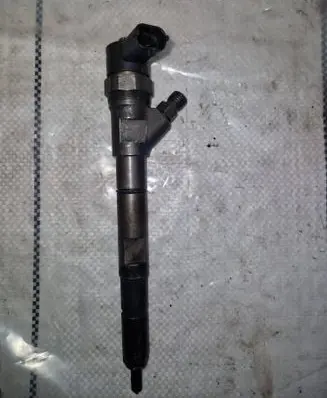Hyundai Santa Fe Fuel injector 3380027010