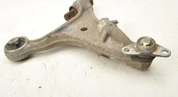 Volvo V70 Front control arm 9492120