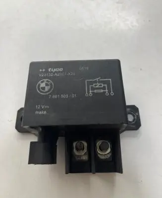 BMW X5 E70 Combustion relay 7661503 V23132A2001X26