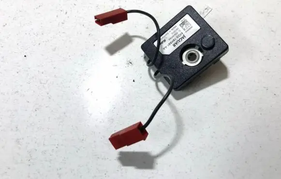 Jaguar XF Antenna control unit 8x2318k891aa 8x23-18k891-aa