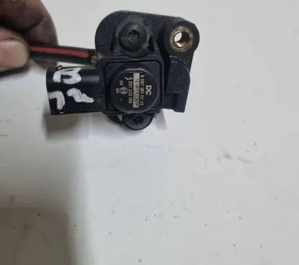 Mercedes-Benz E W212 Air pressure sensor A0071530028 0200891200 80813170ZL