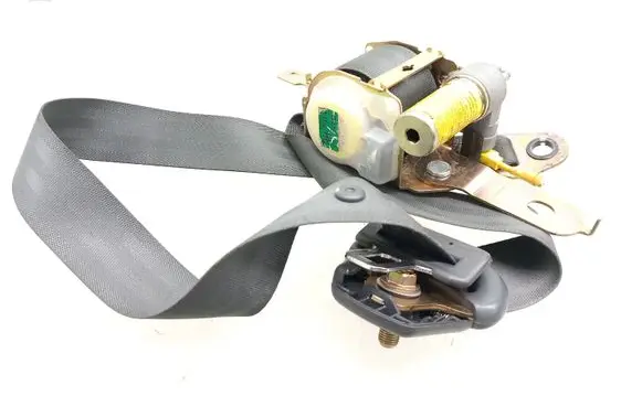 Hyundai Trajet Front seatbelt 888103A000 888203A000
