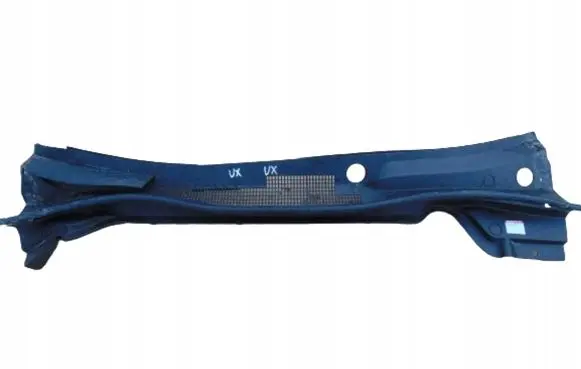 Lexus UX Wiper trim