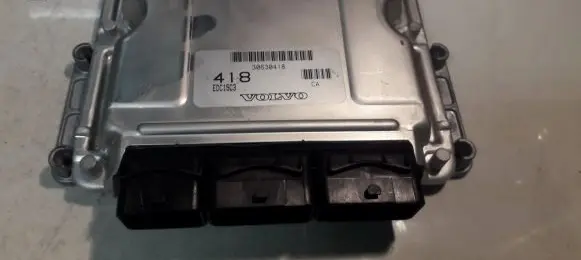 Volvo S40, V40 Engine control unit/module 0281011087 8200233343