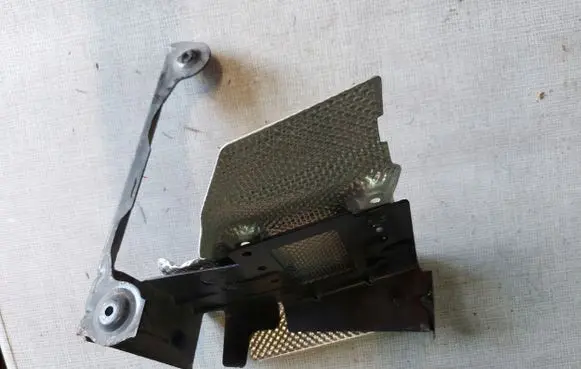 Volkswagen PASSAT B8 Webasto auxiliary heater mount bracket 3Q0819013J